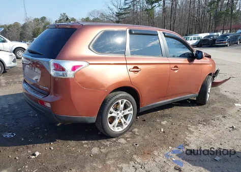 2014 Mitsubishi Outlander Se z USA, uszkodzony, nr VIN JA4AD3A30EZ008955
